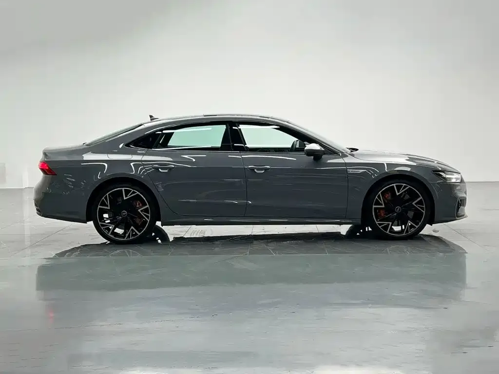 Audi A7L — фото 4