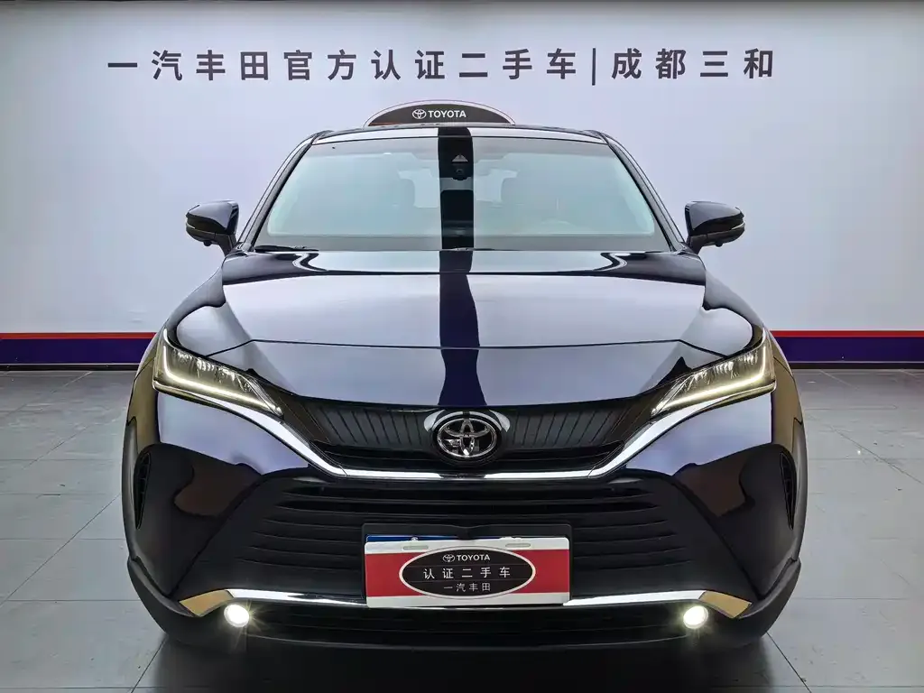Toyota Harrier — фото 3