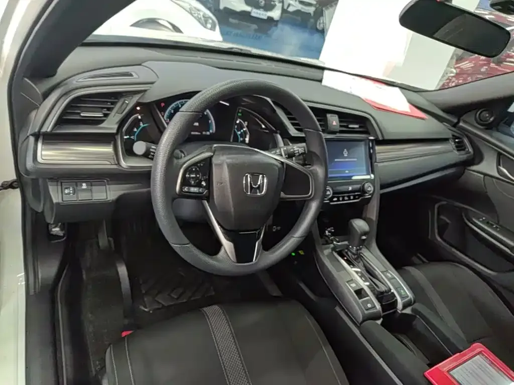 Honda Civic — фото 6