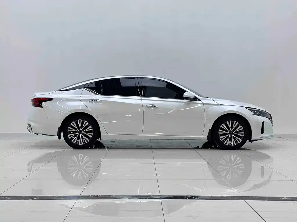 Nissan Teana — фото 8