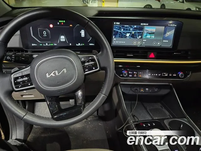 Kia Carnival — фото 5