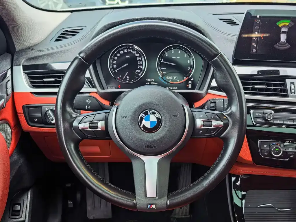 BMW X2 — фото 6