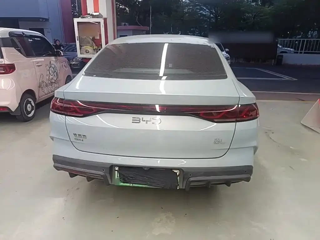 BYD Qin L — фото 4
