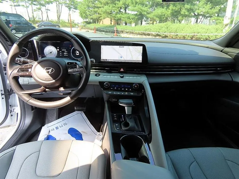 Hyundai AVANTE — фото 2