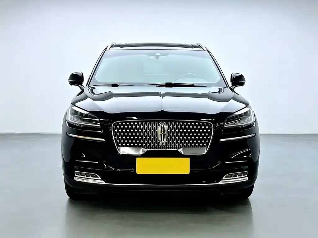 Lincoln Aviator — фото 10