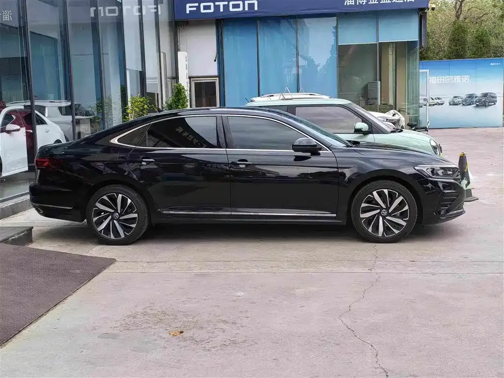 Volkswagen Passat — фото 4