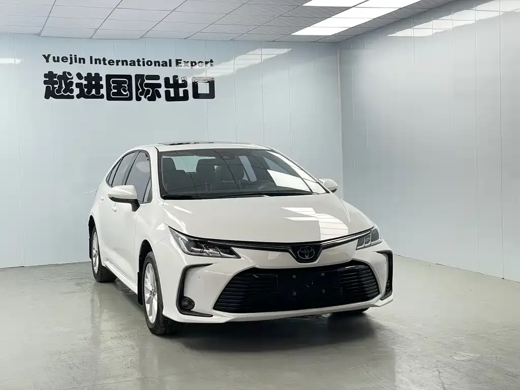 Toyota Corolla — фото 6