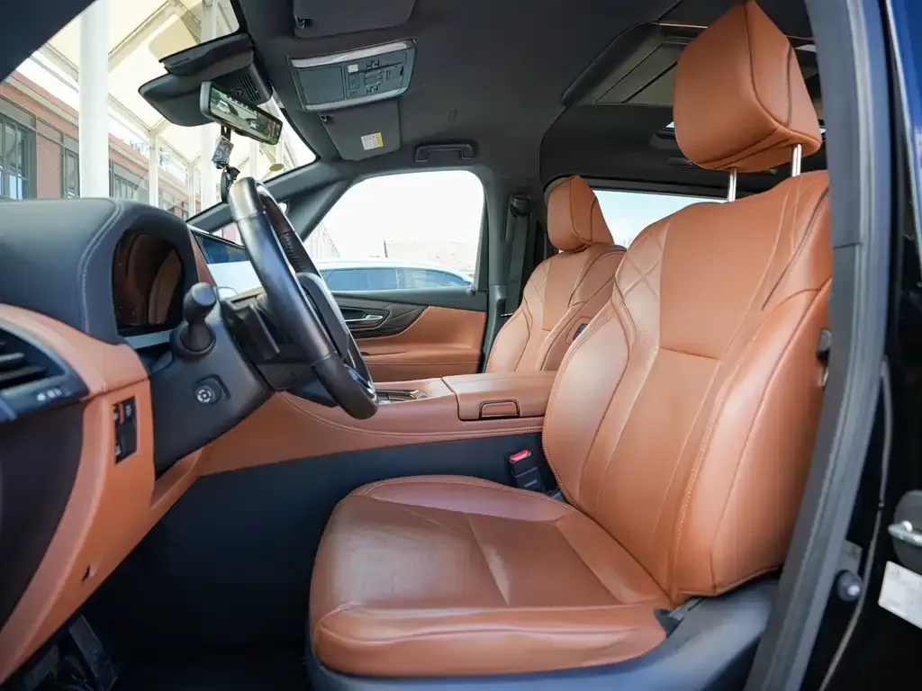 Toyota Alphard — фото 3