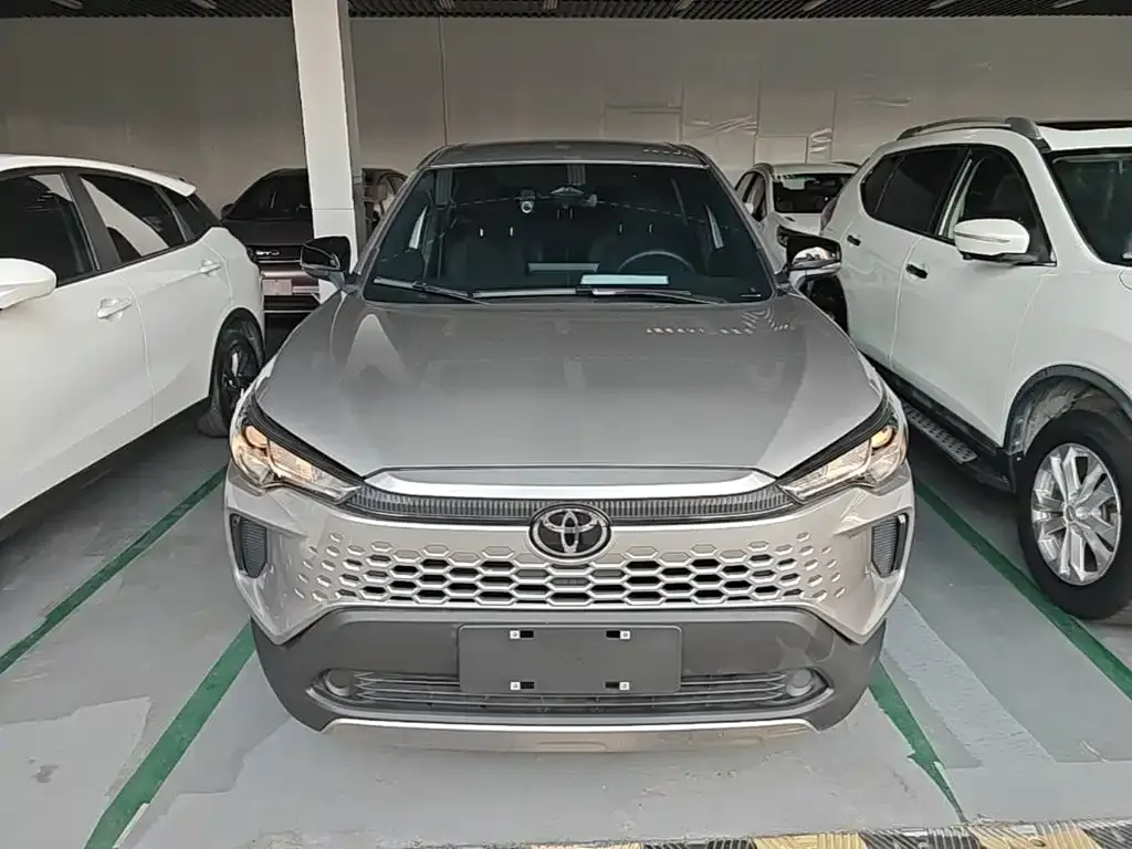 Toyota Corolla Cross — фото 8