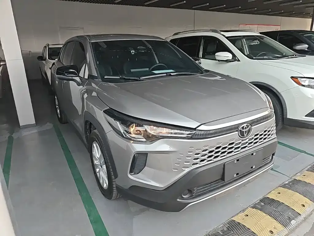 Toyota Corolla Cross — фото 5