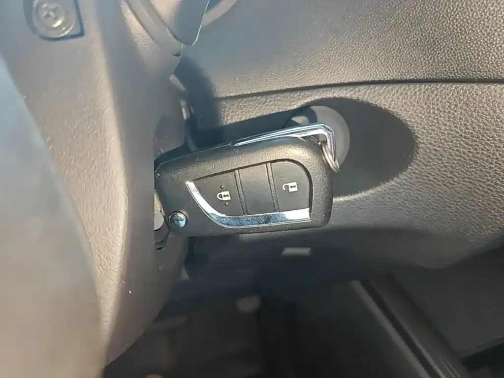 Toyota Corolla Cross — фото 3