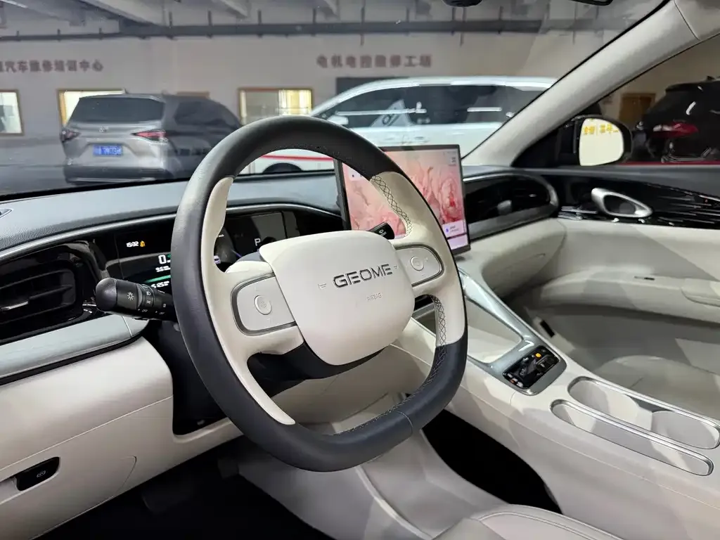 Geely Starburst — фото 3
