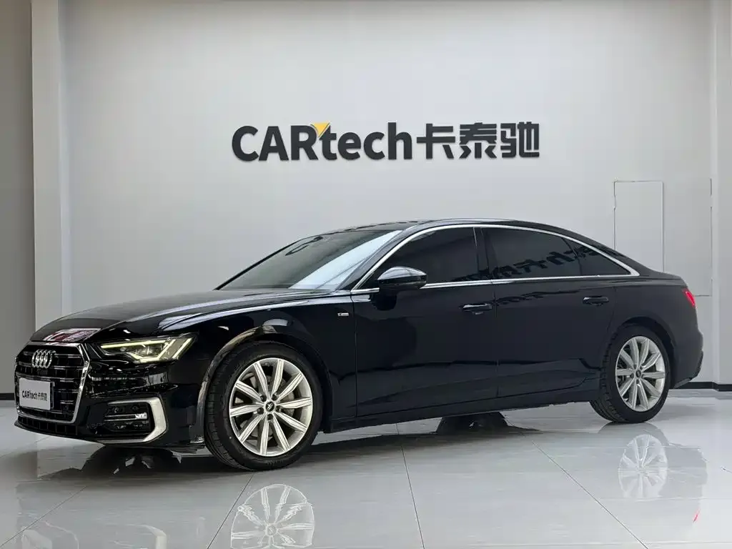 Audi A6L — фото 1