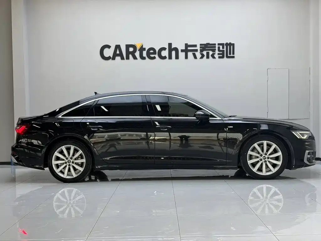Audi A6L — фото 10