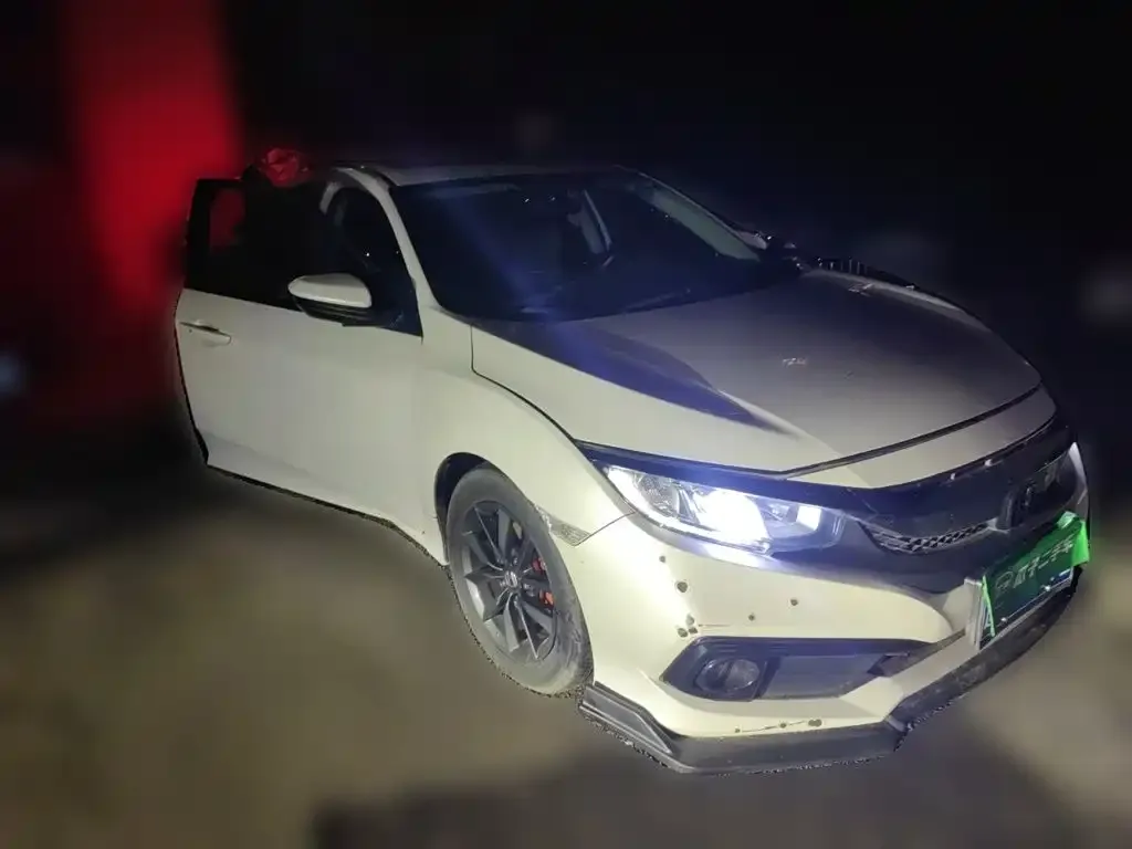 Honda Civic — фото 7