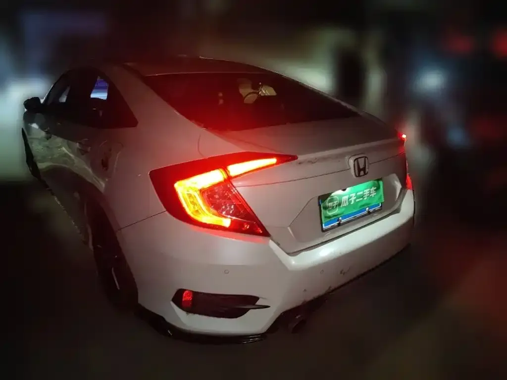 Honda Civic — фото 2