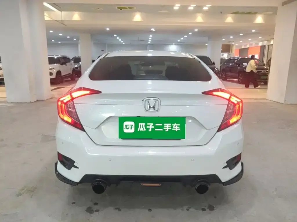 Honda Civic — фото 8