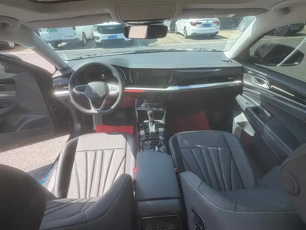Volkswagen Passat — фото 10