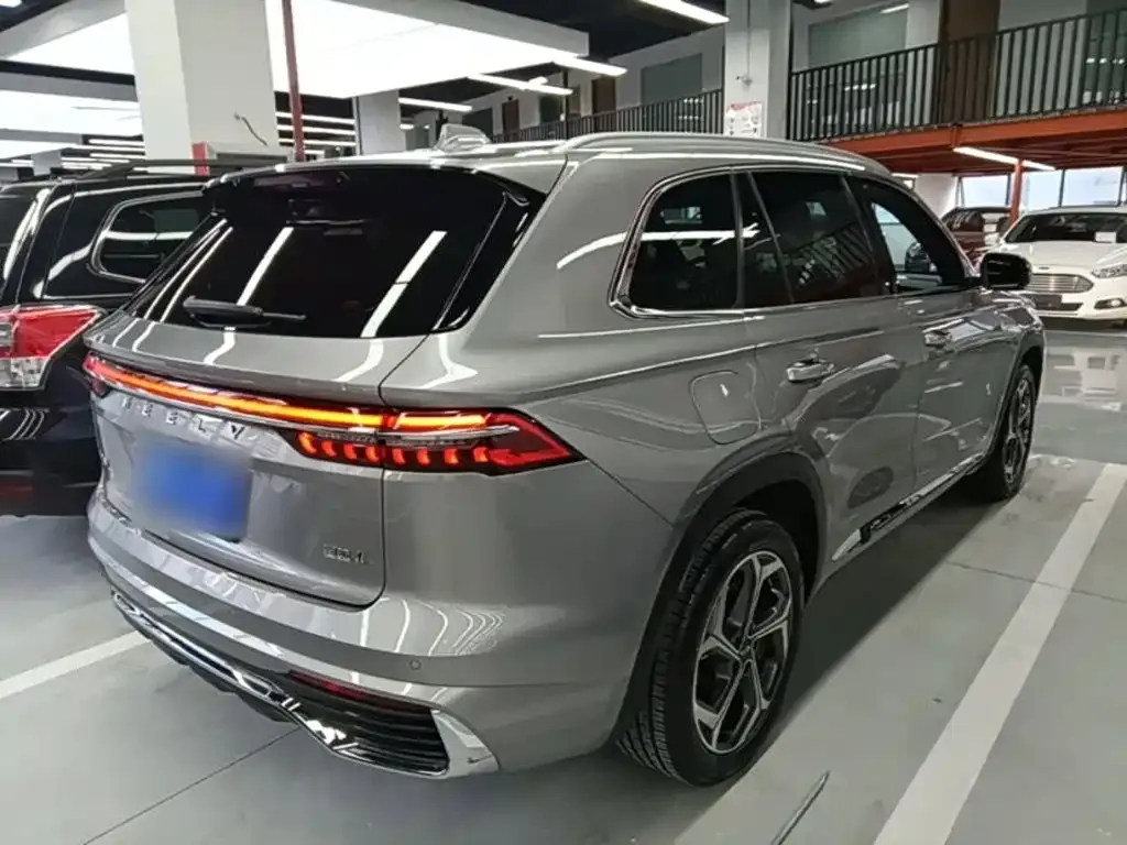 Geely Xingyue L — фото 9