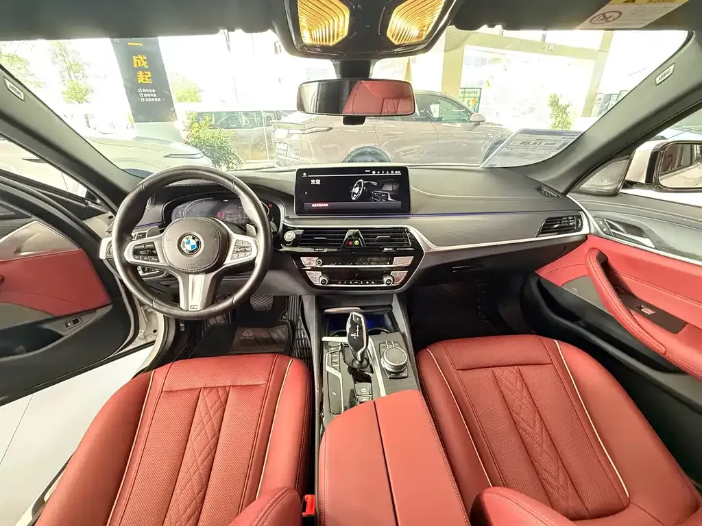 BMW 5 Series — фото 10