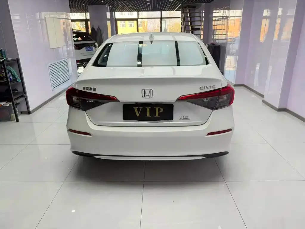 Honda Civic — фото 8