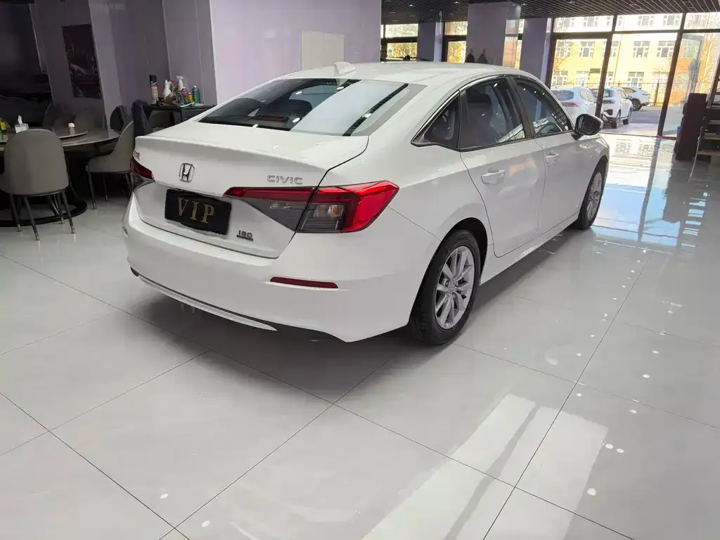 Honda Civic — фото 2