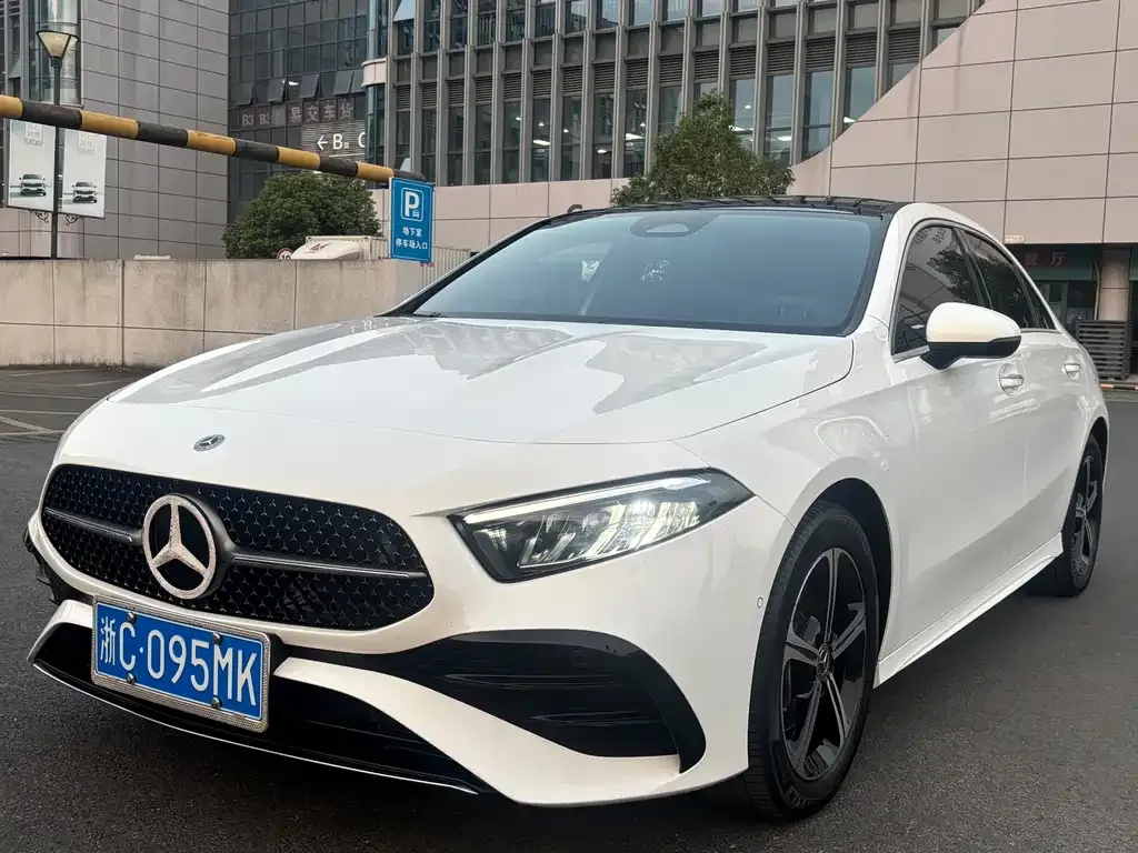 Mercedes-Benz A-Class — фото 1