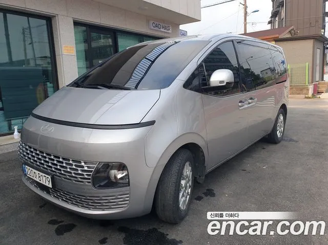 Hyundai Staria — фото 1