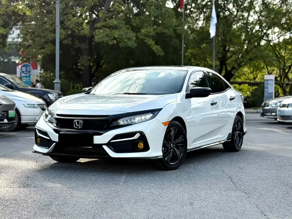 Honda Civic — фото 1
