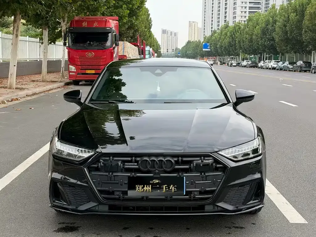 Audi A7L — фото 7