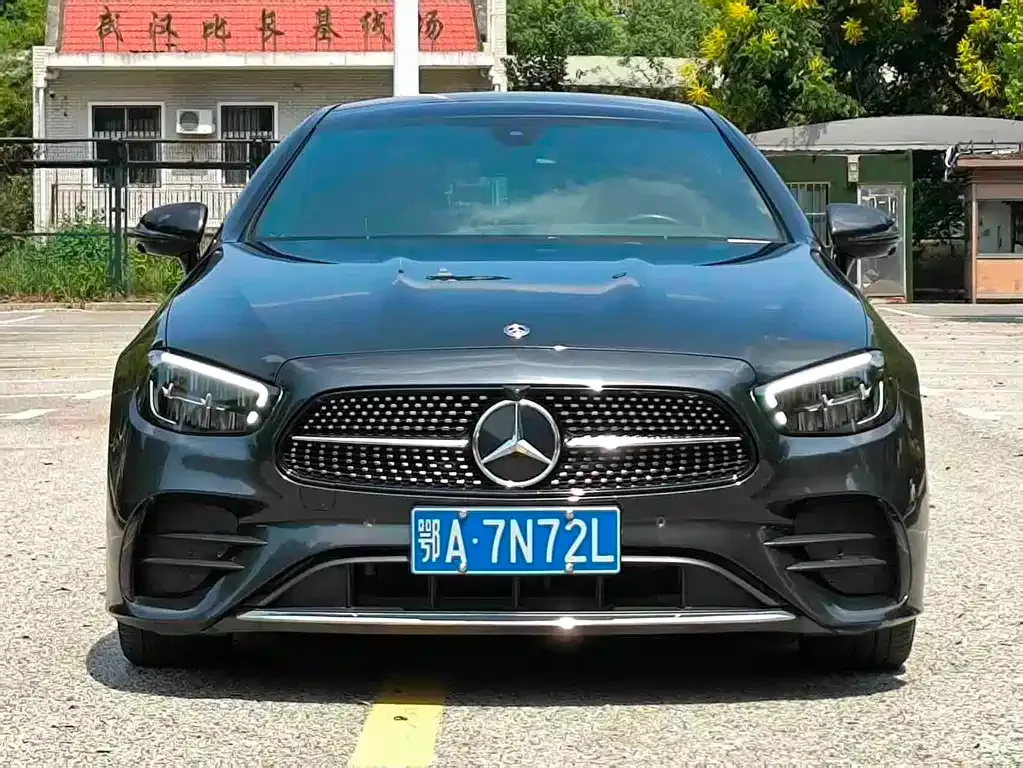 Mercedes-Benz E-Class (Import) — фото 3