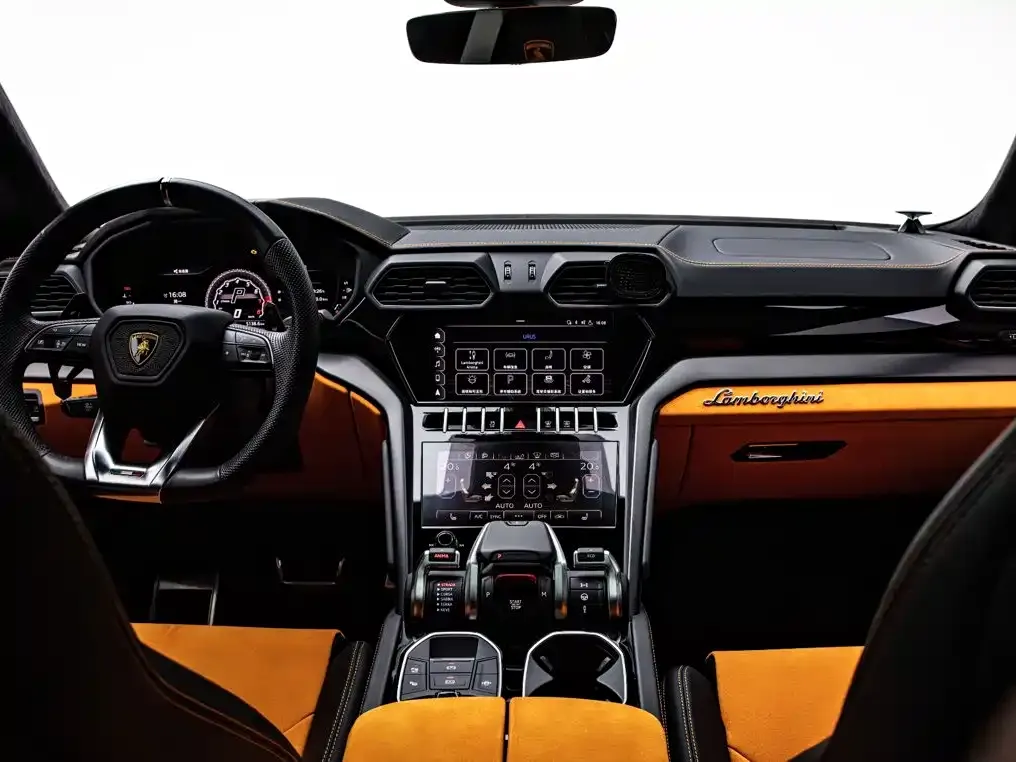 Lamborghini Urus — фото 10