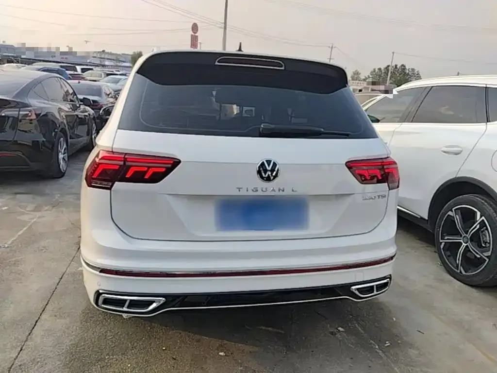 Volkswagen Tiguan L — фото 4