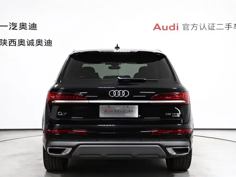 Audi Q7 — фото 2
