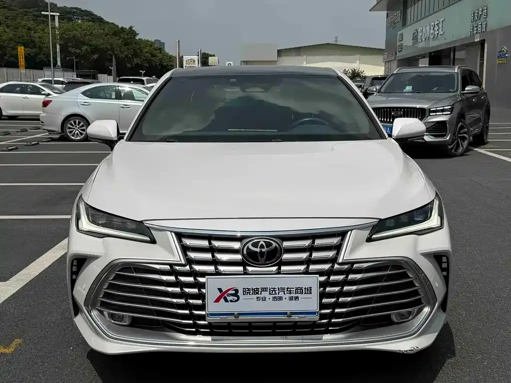 Toyota Avalon — фото 10