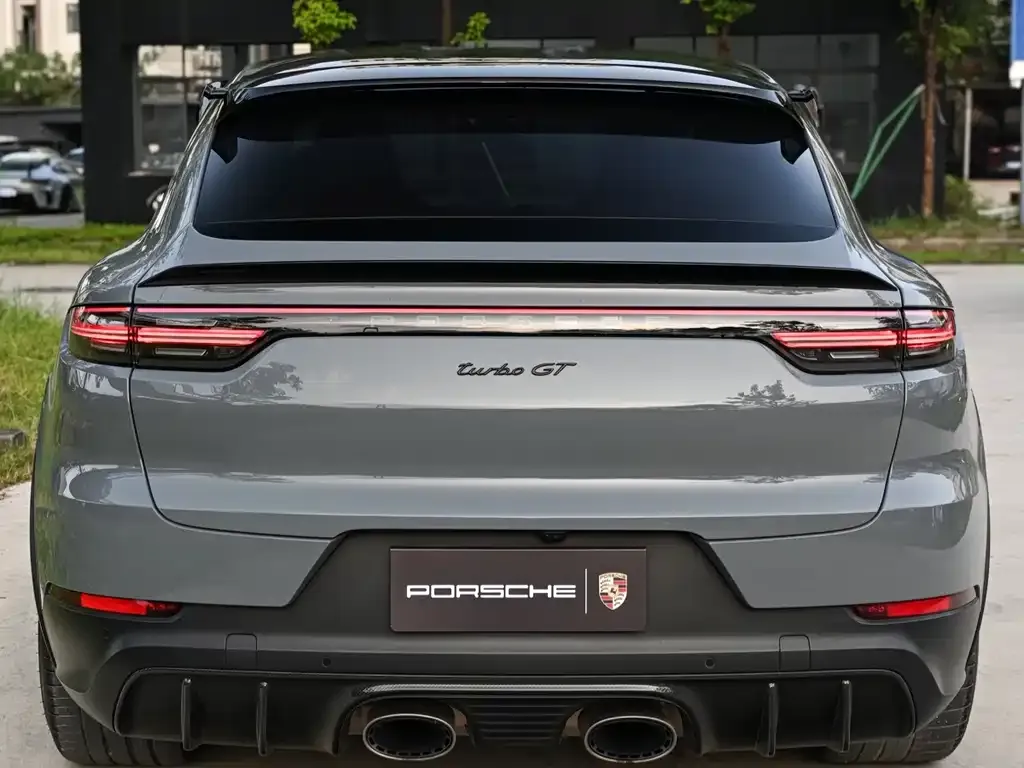 Porsche Cayenne — фото 10