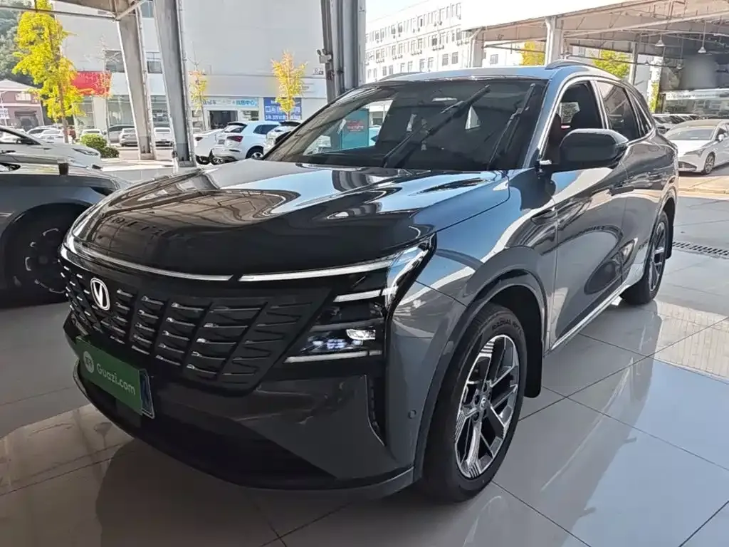 Changan CS75 PLUS — фото 1