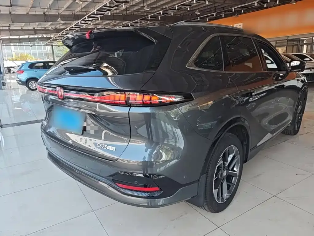 Changan CS75 PLUS — фото 3