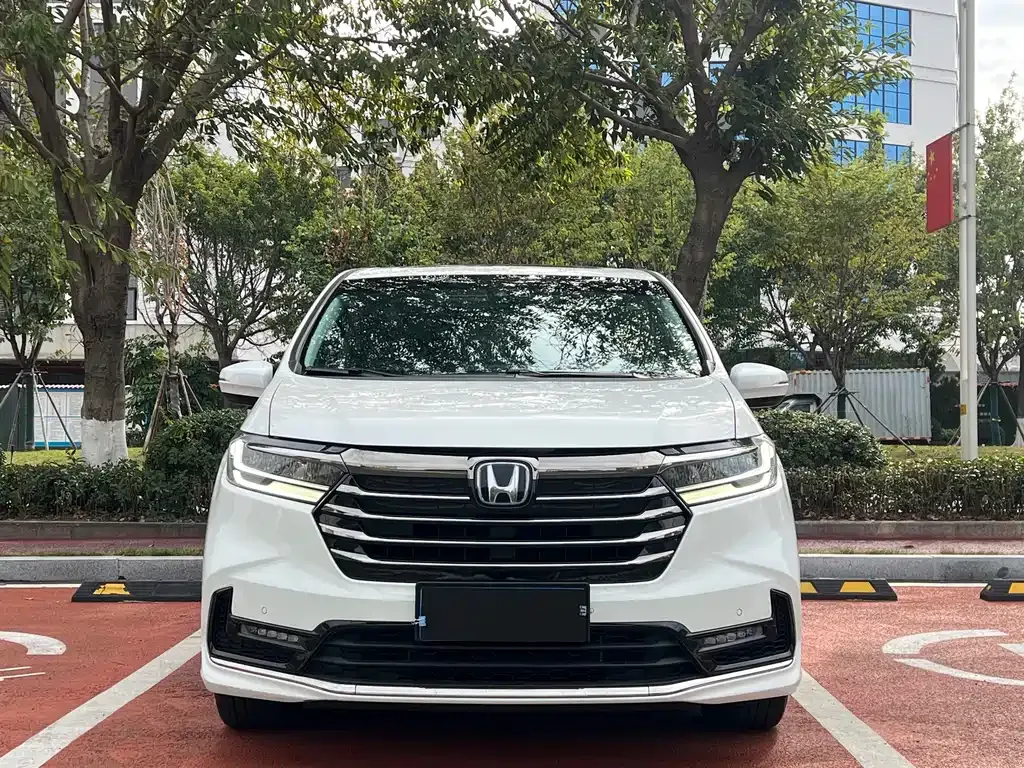 Honda Odyssey — фото 7