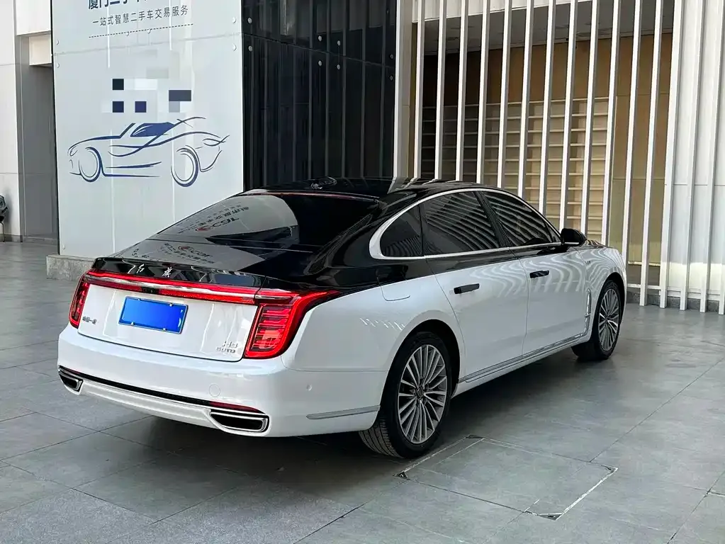 Hongqi H9 — фото 9