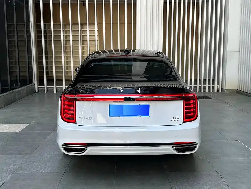 Hongqi H9 — фото 2