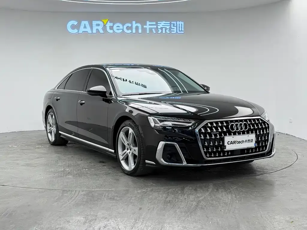 Audi A8 — фото 2