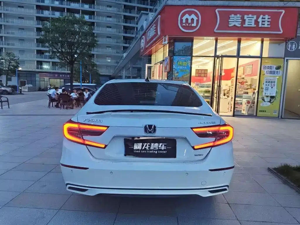 Honda Accord — фото 7