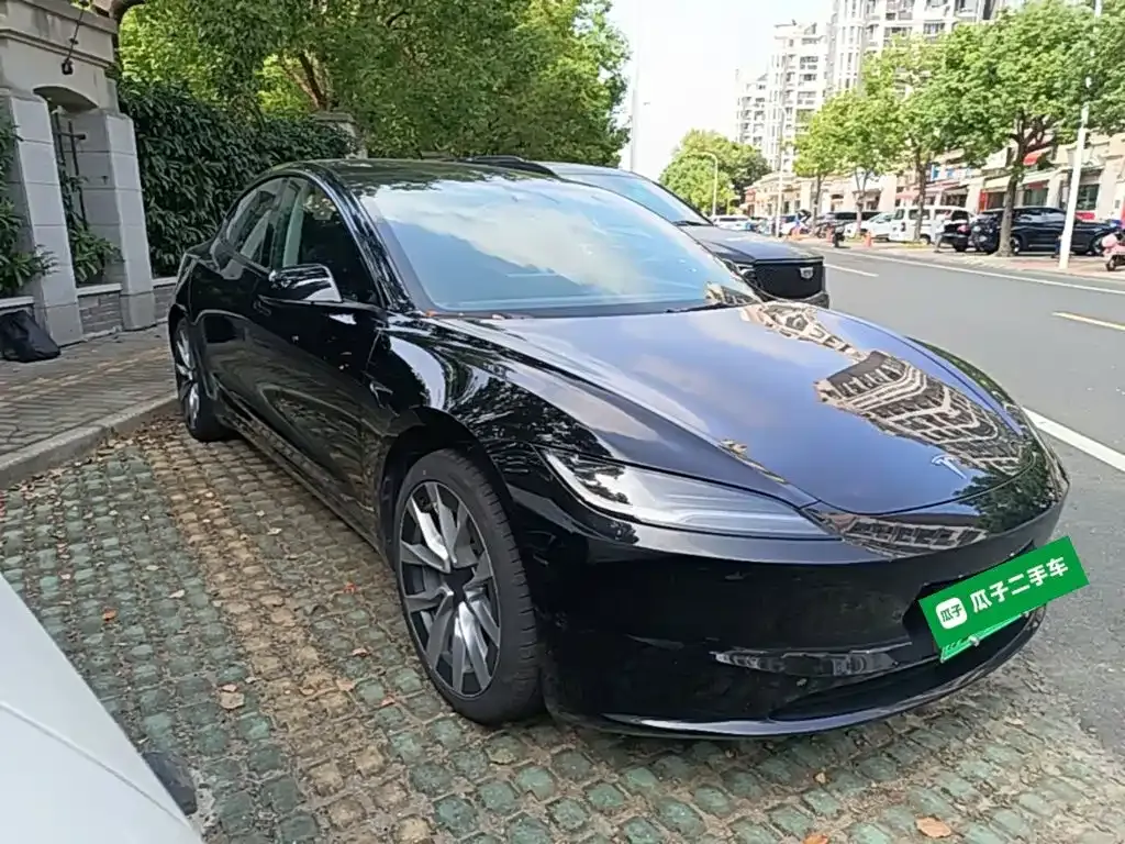Tesla Model 3 — фото 3