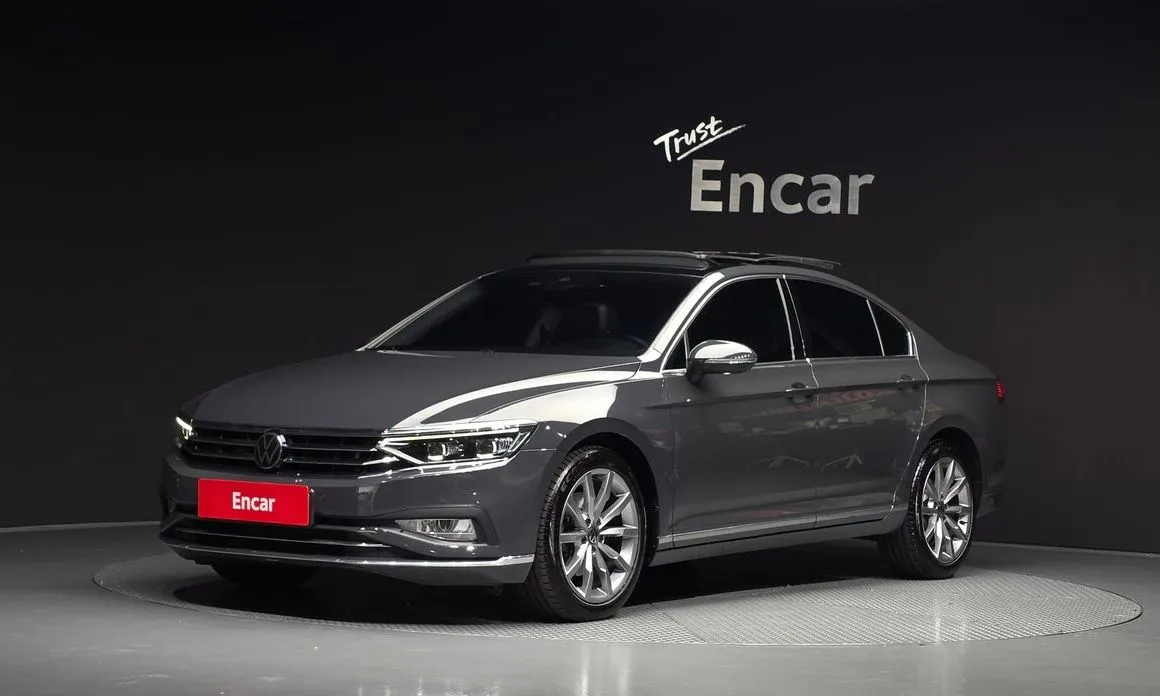 Volkswagen Passat — фото 1
