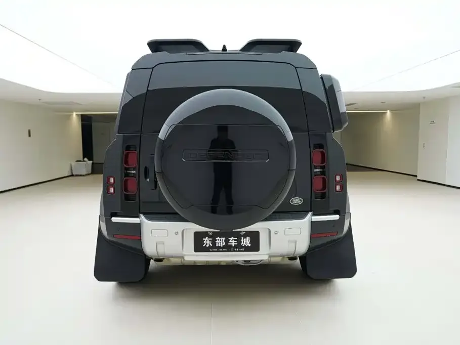 Land Rover Defender — фото 3