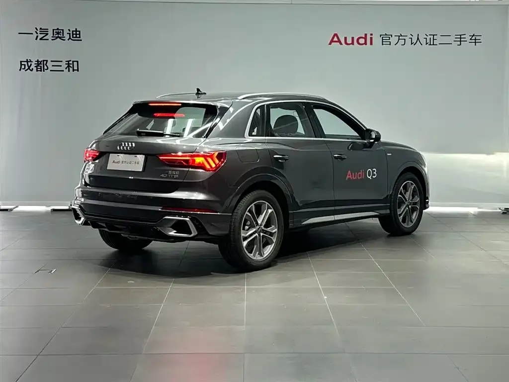 Audi Q3 — фото 9