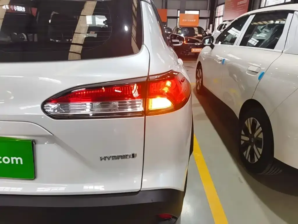Toyota Corolla Cross — фото 9