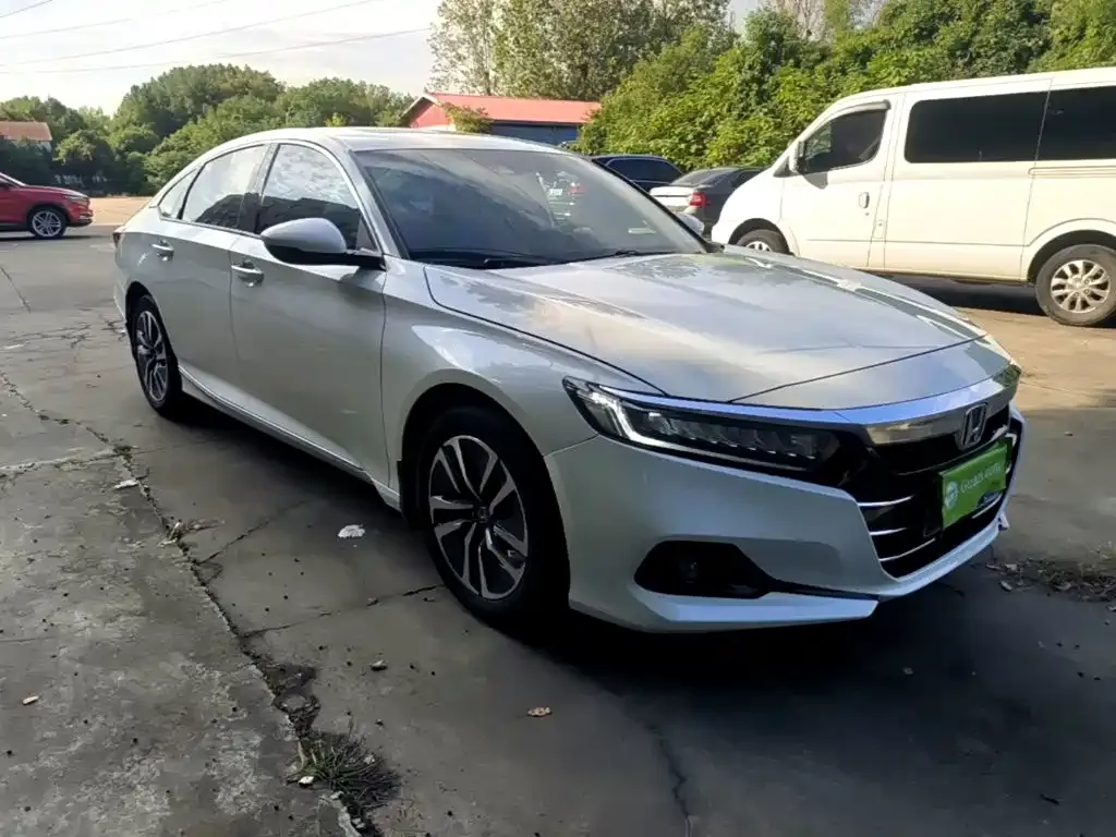 Honda Accord — фото 4