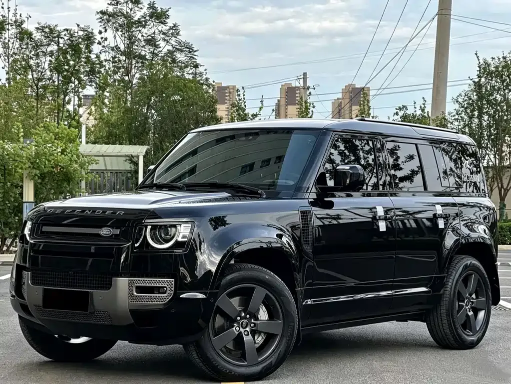 Land Rover Defender — фото 1